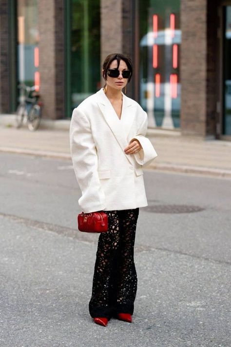 Paris Fashion Week Outfits, 2024 Street Style, Copenhagen Fashion Week Street Style, Day Clothes, Luxury Street Style, Copenhagen Street Style, Fashion Week 2024, Fashion Week Outfit, Nyfw Street Style