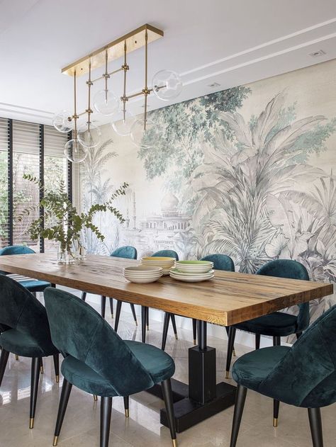 Colorful Dining Room Ideas, Tropical Dining Room, Colorful Dining Room, Dining Room Wallpaper, Living Hall, Dining Room Ideas, Dining Room Colors, Living Room Partition Design, Elegant Dining Room