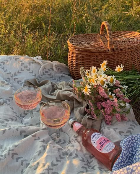 Soft Life Era, Soft Life, A Picnic, Drinks, Flowers