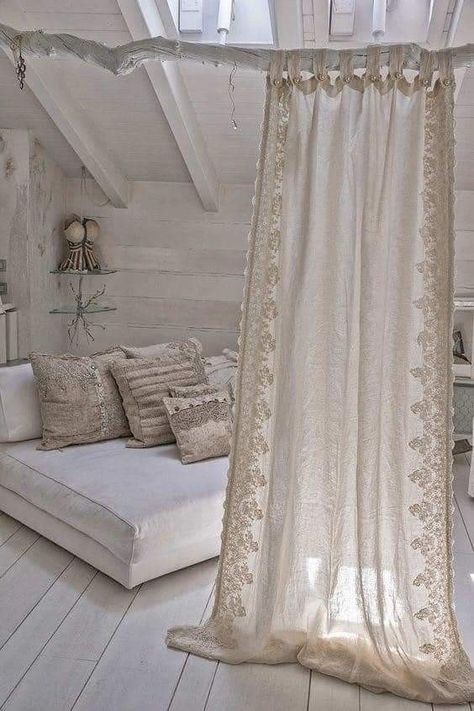 Rideaux Shabby Chic, Cortinas Boho, Shabby Chic Decorating, Design Ložnic, Small Apartment Decorating, Design Del Prodotto, Diy Curtains, Shabby Chic Decor, Home Fashion