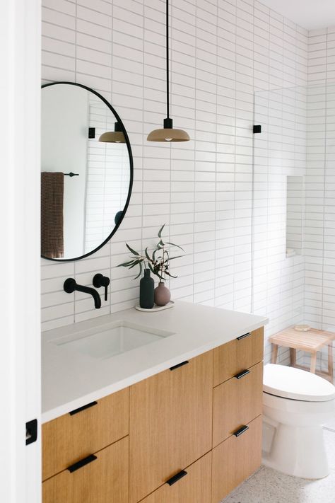 Our Austin Casa || The Terrazzo Guest Bathroom Reveal - The Effortless Chic Scandinavian Bathroom Design, Subway Tiles Bathroom, Scandinavian Bathroom, Undermount Bathroom Sink, Spa Like Bathroom, Bathroom Renos, White Tiles, Free Standing Bath Tub, Guest Bathroom