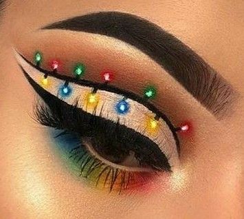 Christmas Parade Makeup, Christmas Character Makeup Looks, Christmas Makeup With Rhinestones, Christmas Lights Makeup Looks, Glam Grinch Makeup, Holiday Eye Makeup, Makeup Tutorials, Xmas Makeup, Christmas Eyeshadow