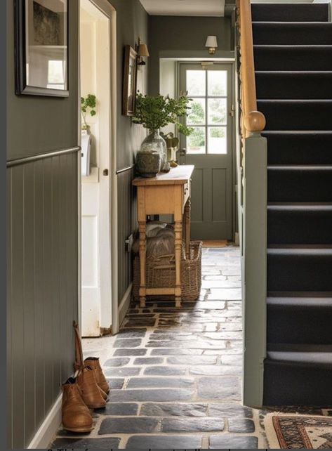 English Style House, Cottage Hallway, English Interior Design, Farmhouse Hallway, Jade Design, Large Hallway, Entry Stairs, English Interior, Sage Green Walls