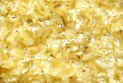 Best Kugel Recipe, Savory Kugel Recipes, Noodle Kugel Recipe Savory, Chanukah Dinner, Savory Noodle Kugel, Pareve Noodle Kugel, Noodle Koogle, Sweet Noodle Kugel Recipe Parve, Noodle Kugel Recipes Sweet