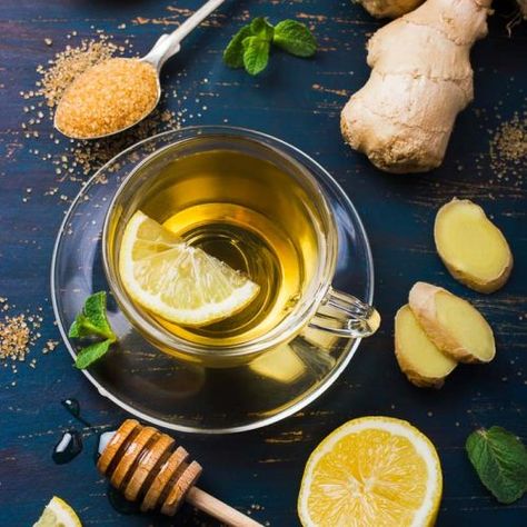 Green tea with ginger and lemon for weight loss - Berry&Maple Ginger Honey Lemon Tea, Green Tea With Ginger, Broccoli Smoothie, Tea With Ginger, Ginger Green Tea, Brie Recipes Appetizers, Honey Lemon Tea, Ginger And Lemon, Ginger Honey Lemon