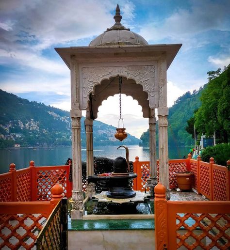 Naina Devi Temple, Naina Devi, Urban Photography Portrait, Temple Room, Devi Temple, India Architecture, Art Deco Artwork, Mandir Design, Easy Room Decor