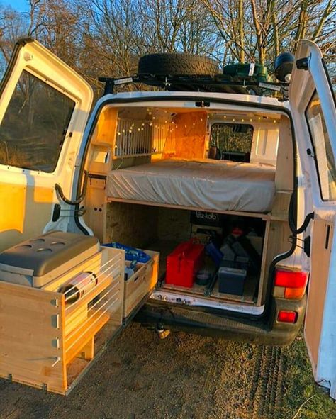 Great use of storage space with this campervan conversion kitchen! I like that the fridge swings out the back letting you cook outside. Perfect for a road trip adventure! Great organization hack. Organisation En Camping, Vanlife Kitchen, Kangoo Camper, T6 California, Converted Vans, Subaru Justy, Diy Campervan, Campervan Conversion, Kombi Home