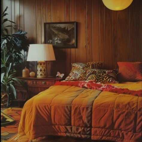 Todays #pinterest scrolling Retro Bedroom Ideas Vintage, Interior Design Bedroom Vintage, Biggest Bedroom, Bedroom 70s, Retro Bedroom Ideas, Bedroom Aesthetic Vintage, Vintage Inspired Bedroom, Vintage Bedroom Ideas, Retro Bedrooms