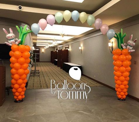 Easter Balloon Backdrop, Easter Balloons Ideas, Diy Easter Backdrop Ideas, Easter Balloon Arch, Easter Balloon Decor, Easter Photo Backdrop, Easter Yard Decorations, Easter Party Ideas, Easter Backdrop