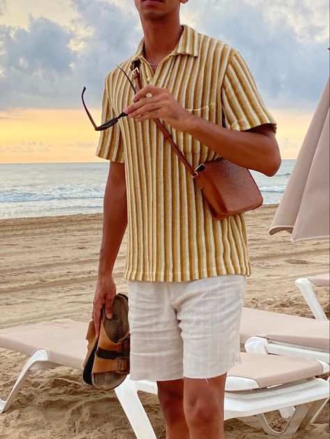 Mens Italian Summer Outfits, St Tropez Outfit Men, 60s Summer Fashion Men, Male Beach Outfit, Pool Party Dress Code, Boys Outfits Aesthetic, Pool Party Attire, Amalfi Coast Outfits, Surfer Outfit