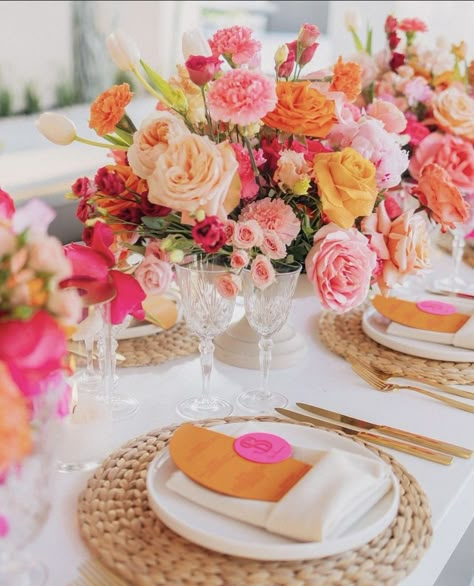 Pink Table Settings, Orange Wedding Themes, Orange And Pink Wedding, Orange Table, Bridal Shower Inspiration, August Wedding, Wedding Place Settings, Table Scape, Pink Table