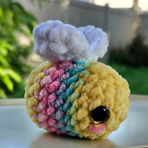 sweet rainbow bee....🐝 pattern by: @allfromjade #cutecrochet #crochet #plushies Crochet Plushies, Bee Pattern, Cute Crochet, Bee, Rainbow, Crochet, Pattern, Quick Saves