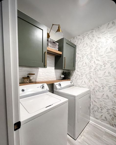 Laundry Room Update, Laundry Nook, Dream Laundry Room, Laundry Room Layouts, Laundry Room Renovation, Diy House Renovations, Laundry Room Remodel, Laundry Room Inspiration, Dining Room Ideas