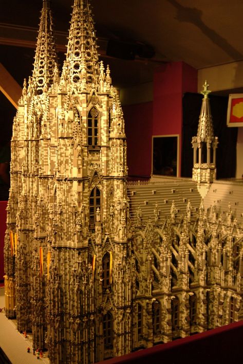 Lego Hacks, 3d Castle, Lego Machines, Lego Buildings, Lego Sculptures, Construction Lego, Lego Boards, Amazing Lego Creations, Lego Castle