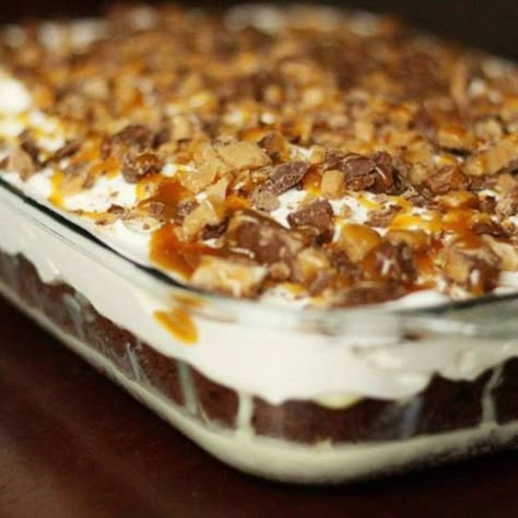 One of many great tasting poke cakes. This one comes from James Jarrell. Slice Of Heaven Cake, Heaven Cake Recipe, Heaven Cake, German Chocolate Cake Mix, Food Chocolate, Slice Of Heaven, Poke Cakes, Caramel Topping, Chocolate Cake Mixes