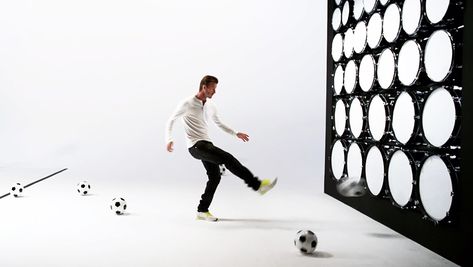 david beckham plays beethoven with soccer balls Soccer Pro, Soccer Star, Ode To Joy, Star David, Sports Wall, Workout Warm Up, Soccer Stars, Free Kick, Adidas Football