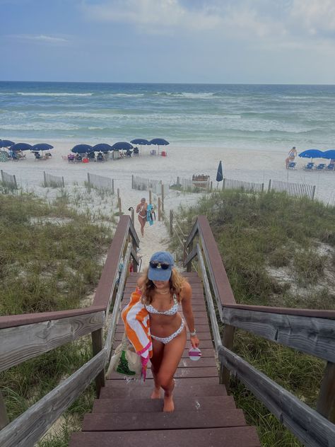 seaside florida, beach, summer Beach Boardwalk Pictures, Beach Boardwalk Outfit, Boardwalk Pictures, Boardwalk Aesthetic, Boardwalk Outfit, Carolina Beach Boardwalk, Boardwalk Beach, Duo Pics, Summer Vision