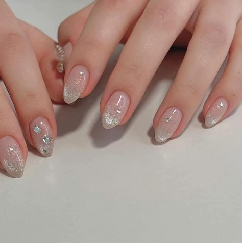 Metallic Aesthetic, Nails Tay, Kawaii Nail Art, Aesthetic Gold, Nude Nail Designs, Cute Nail Art Designs, Edgy Nails, Nail Box, Simple Gel Nails