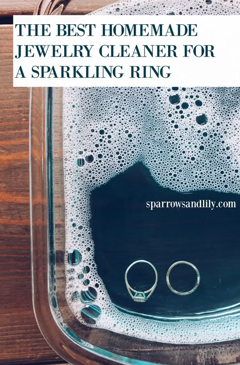 The best homemade jewelry cleaner for a sparkling ring. This DIY homemade ring wash recipe makes my rings look brand new and I've never had to go back to the jewelry store once! The best part about this bling wash is that you probably already have all of the ingredients in your house! Whether you're engaged, newly married or married for 50 years, we all want to take great care of our engagement rings and wedding rings, so use this recipe once a month to keep your rings looking pristine! Ring Cleaner, Homemade Jewelry Cleaner, Cleaning Painted Walls, Deep Cleaning Tips, Cleaners Homemade, Sparkling Rings, Clean Dishwasher, Homemade Jewelry, House Cleaning Tips