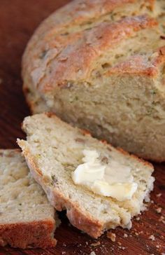 Irish Potato Bread - no yeast! Always looking for ways to use leftover mashed potatoes. Irish Potato Bread, Irish Cooking, Irish Potato, Irish Potatoes, Whisky Drinks, A Loaf Of Bread, Leftover Mashed Potatoes, Potato Bread, Loaf Of Bread