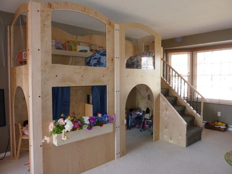 Dramatic play and quiet area loft Preschool Loft Ideas, Preschool Rooms, Daycare Room, Dramatic Play Preschool, Loft Ideas, Home Daycare, School Play, Quiet Area, Class Decoration