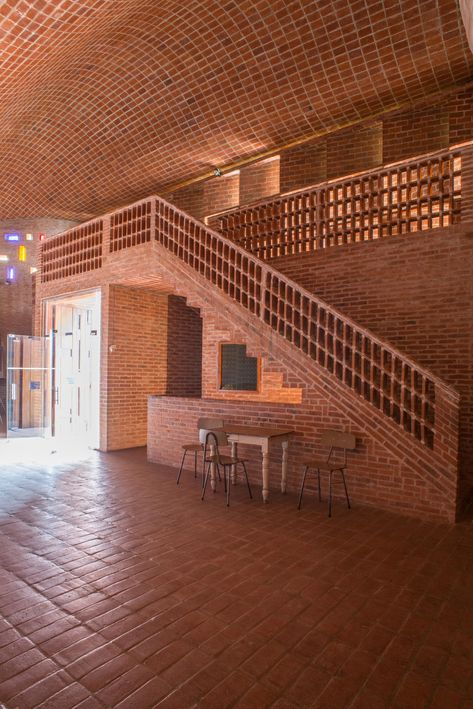 Tiny House Cottage, Hostels Design, Brick Works, Brick Interior, Brick Detail, Brick Arch, Brick Art, Genius Loci, Architecture Design Drawing