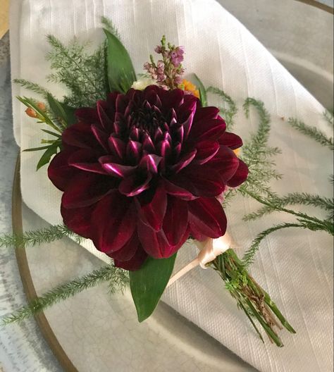 Dahlia Buttonhole, Dahlia Boutonniere, Plum Wedding Flowers, Groom Buttonhole, Prom 2k24, Lapel Flowers, Buttonhole Flowers, Groom Buttonholes, Burgundy Dahlia