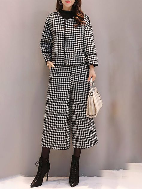 Black Shift Houndstooth Elegant Crew Neck Coat With Pants Plaid Suit Women, Plaid Suits Women, Wide Leg Capris, Plaid Clothing, Womens Dress Coats, Short Pant, Plaid Outfits, Plaid Suit, Suit Women