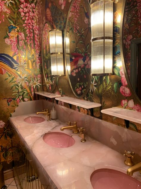 Exeter Aesthetic, Feminine Bathroom, Maximalism Interior, Moody Interior Design, Beach House Room, Dream House Aesthetic, Eclectic Bathroom, Art Deco Bathroom, English Decor