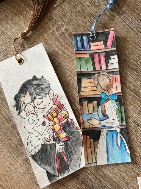 Harry Potter Book Marks Diy, Disney Bookmark, Bookmark Handmade Ideas, Disney Bookmarks, Harry Potter Bookmark, Diy Crafts Bookmarks, Handmade Bookmarks Diy, Creative Bookmarks, Bookmark Craft