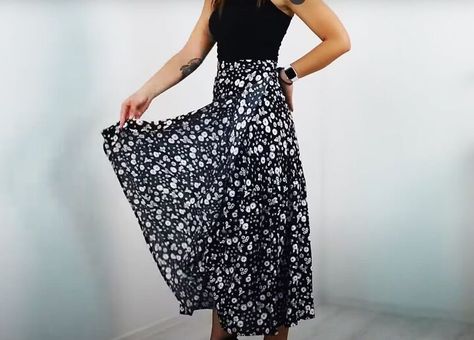 How to DIY a Cute Maxi Skirt + 8 Ways to Style It Simple Skirt Pattern Diy, Simple Skirt Pattern, Split Skirt Pattern, Maxi Skirt Sewing, Maxi Skirt Sewing Pattern, Skirt Pattern Easy, Diy Maxi Skirt, Cute Maxi Skirts, Maxi Skirt Pattern