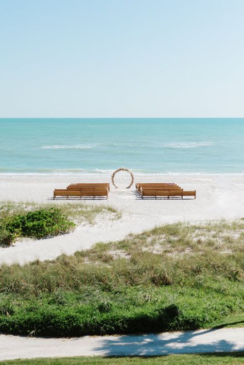 Longboat Key Club Wedding, Beachfront Wedding, Key Club, Circle Arch, Destination Beach Wedding, Wedding Design Inspiration, Wedding Portrait Poses, Longboat Key, San Diego Living