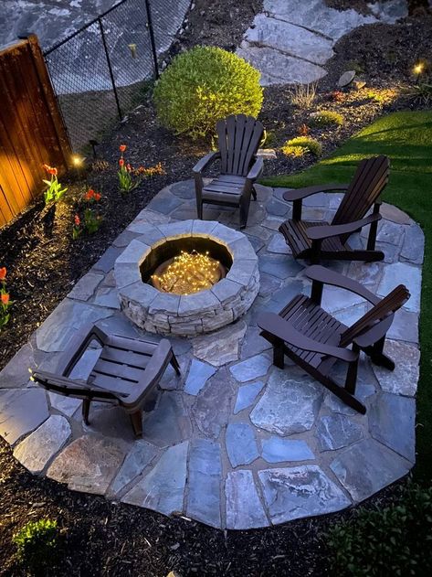 Outdoor Fire Pit Area, Vacation Luxury, Outdoor Fire Pit Designs, Fire Pit Landscaping, Stone Patio, Backyard Fireplace, Flagstone Patio, Backyard Remodel, Backyard Inspiration