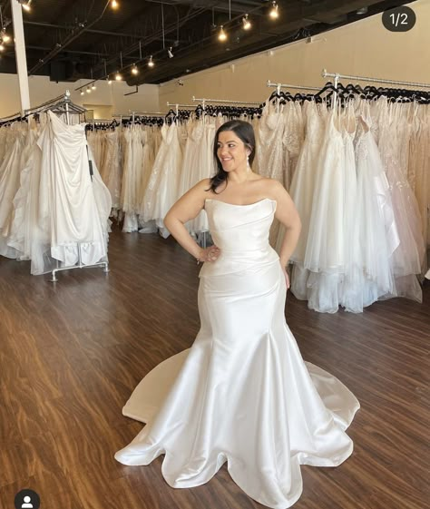 Wedding Dresses Plus Size Fitted, Plus Mermaid Wedding Dress, Plus Size Wedding Dress Mermaid, Bride Dress Curvy, Wedding Dress Plus Size Fitted, Classic Wedding Dress Curvy, Satin Wedding Dress Curvy Bride, Satin Ruched Wedding Dress, Corset Wedding Dress Curvy