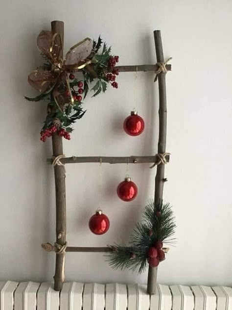 Xmas Crafts Kids, Twig Crafts, Christmas Advent Wreath, Handmade Christmas Crafts, Christmas Themes Decorations, Diy Christmas Decorations Easy, Handmade Christmas Decorations, Christmas Decorations For The Home, Holiday Crafts Christmas