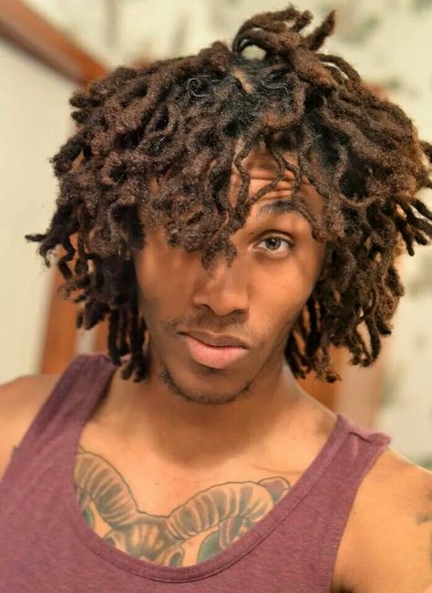 Short crazy wonderful locs! Dreadlock Men, Male Locs, Men Dreads, Dread Heads, Natural Hair Men, Dread Head, Loc Inspiration, Beautiful Locs, Dreadlock Hairstyles For Men