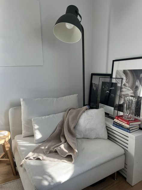 Ikea Linnebäck Chair, Ikea Soderhamn Chair, Room Couches Ideas Bedrooms, Bedroom Ideas With Ikea Furniture, Small Bedroom With Reading Nook, Corner Couch Bedroom, Ikea One Room Apartment, Floor Lamp Ikea, Lounge Corner Bedroom