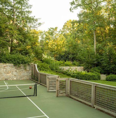 Landino Photo Tennis Court Landscape, Sport Court And Pool Backyard Ideas, Backyard Pickleball Court Landscaping, Sport Court Backyard Ideas, Pickle Ball Court Backyard, Pickleball Court Backyard, Home Tennis Court, Backyard Tennis Court, Backyard Pickleball Court