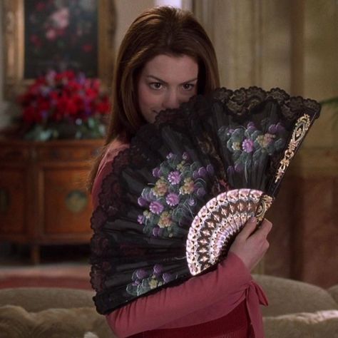 Mia Thermopolis, Princess Mia, Princess Diaries 2, Diary Movie, The Princess Diaries, Favorite Disney Princess, I Love Cinema, Princess Diaries, Mia 3