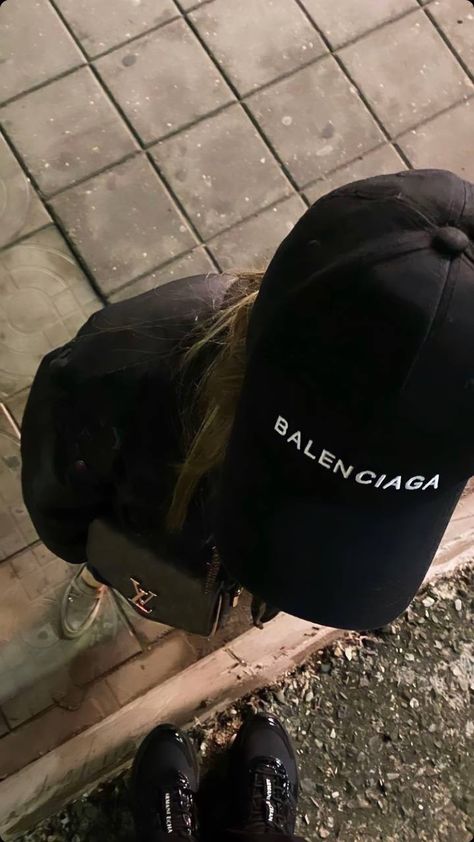 Balenciaga Hat Outfit, Balenciaga Hat, Albanian Quote, Artsy Pictures, Hat Outfit, Model Pose, Cool Instagram, Arabic Love Quotes, Cool Instagram Pictures