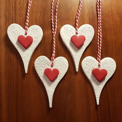 Valentine Air Dry Clay Projects, Air Dry Clay Valentines Projects, Air Dry Clay Ideas Christmas, Air Dry Clay Christmas Decorations, Air Dry Clay Diy, Polymer Clay Owl, Clay Gift Tags, Xmas Gift Tags, Easter Craft Projects