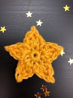 Crochet Stars in Three Sizes - Stickytapeandstring Crochet Stars Pattern Free Uk, Tiny Crochet Star, Crochet Small Star Free Pattern, Small Crochet Stars Free Pattern, Tiny Star Crochet Pattern, Stars Crochet Pattern, Crochet Star Of David, Crochet Star Pattern Diagram, Crochet Star Patterns Free