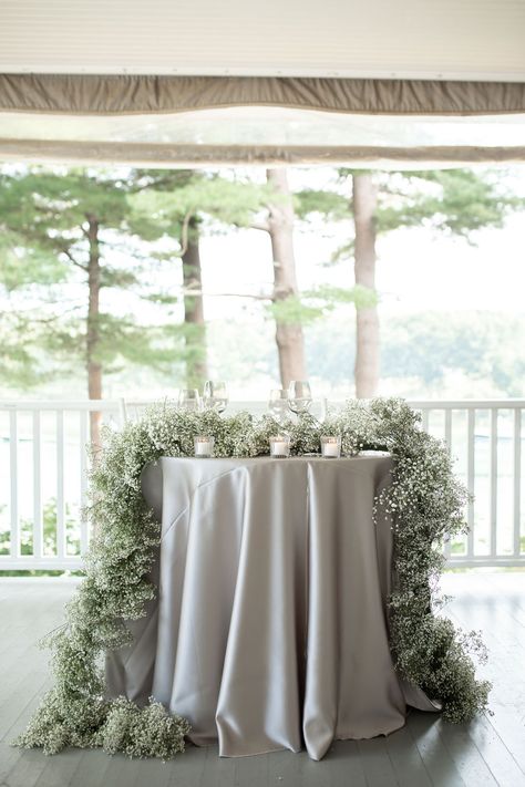 baby's breath sweetheart table | Champagne table linen | Modern chic wedding Wedding With Baby, Maine Summer Wedding, Modern Elegance Wedding, Sweetheart Table Flowers, Maine Summer, Modern Chic Wedding, Sweetheart Table Decor, Sweetheart Table Wedding, Elegance Wedding