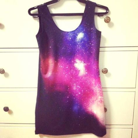 Love my galaxy shirt!! Galaxy Core Outfit, Galaxycore Style, Galaxy Clothes Aesthetic, 2014 Galaxy Outfit, Galaxy Print Dress, Galaxy Dress, Galaxy Shirt, Galaxy Print, 2016 Fashion