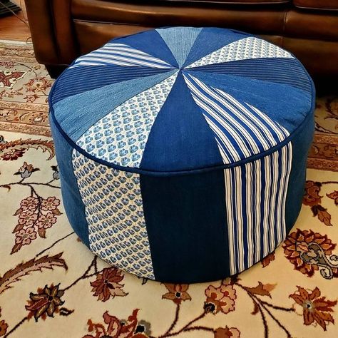 Closet Core Patterns Ultimate Scrap Busting DIY FFP Fabric Floor Pouf pattern review by hildajo Pouf Ottoman Diy, Pouffe Pattern, Diy Old Jeans, Diy Pouf, Denim Scraps, Diy Ottoman, Sewing Workshop, Floor Pouf, Scrap Fabric Projects