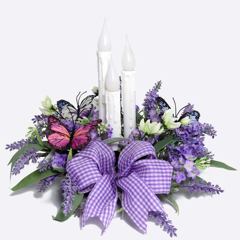 Mother Day Brunch, Brunch Decor Ideas, Flameless Candle Centerpiece, Living Room Spring Decor, Lavender Wedding Centerpieces, Fake Flower Centerpieces, Baby 2024, Centerpiece For Table, Brunch Decor