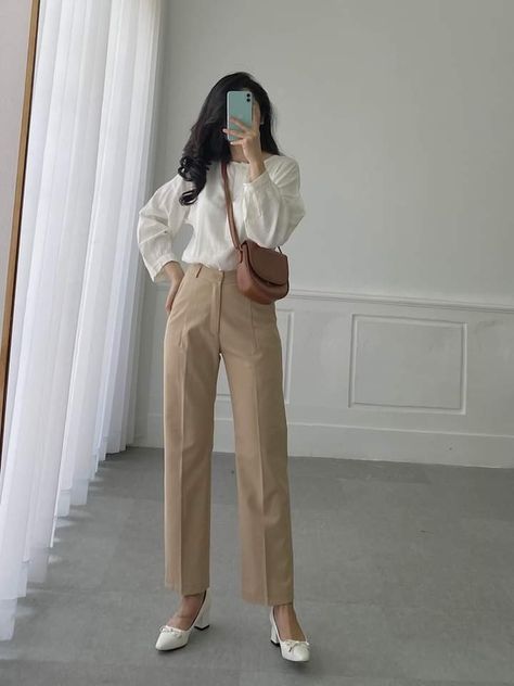 Doctor Fashion Women, Outfit For Doctors, Doctor Fashion, Elegant Outfit Classy, Outfit Classy, Casual Day Outfits, Elegant Outfit, Formal Wear, Classy Outfits