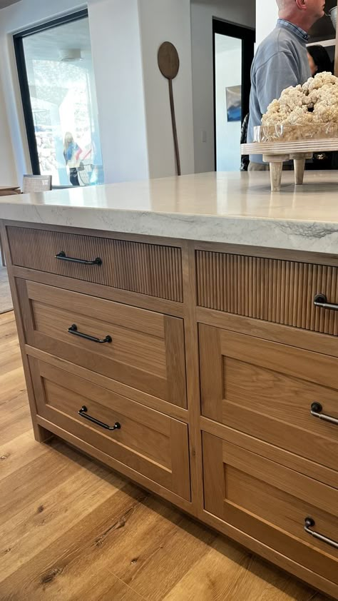 Reeded Wood Kitchen Cabinets, Painted Reeded Cabinets, Flat Panel Top Drawer Kitchen, Fluted Shaker Cabinet, Fluted Cabinets Kitchen, Flute Kitchen Cabinets, Ribbed Cabinet Doors, Reeded Cabinets Kitchen, Paneled Cabinet Doors