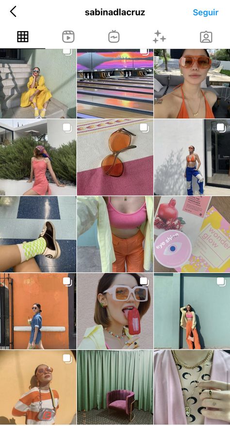 Instagram Colour Theme, Colourful Instagram Feed, Aesthetic Art Instagram Feed, Colorful Fashion Aesthetic, Insta Feed Goals, Instagram Feed Goals, Ig Feed Ideas, Best Instagram Feeds, Instagram Feed Planner