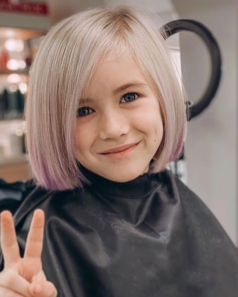 Young Kid Haircut Girl, Hair Cuts Girls Kids, Kid Bob Haircut, Short Hair Styles Girls Kids, Toddler Bob Haircut Fine Hair, Kids Medium Haircut, Short Kids Haircut, Bob Cut For Kids, Kids Bob Haircut With Bangs